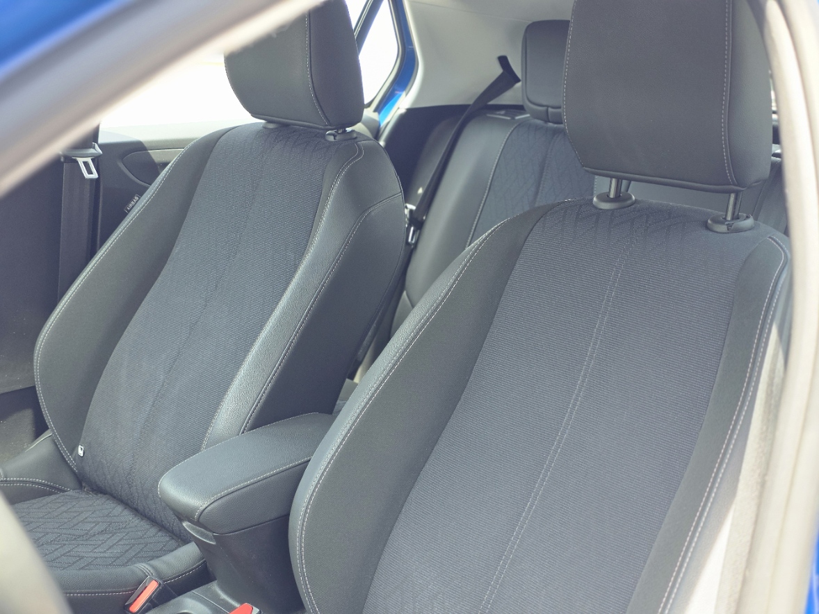 
								Opel Corsa 1.5 100cv full									
