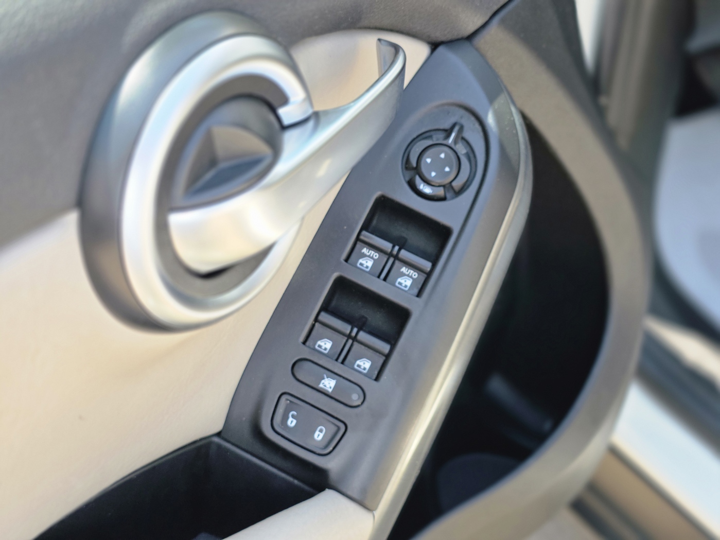 
								Fiat 500x 1.6 120cv full									