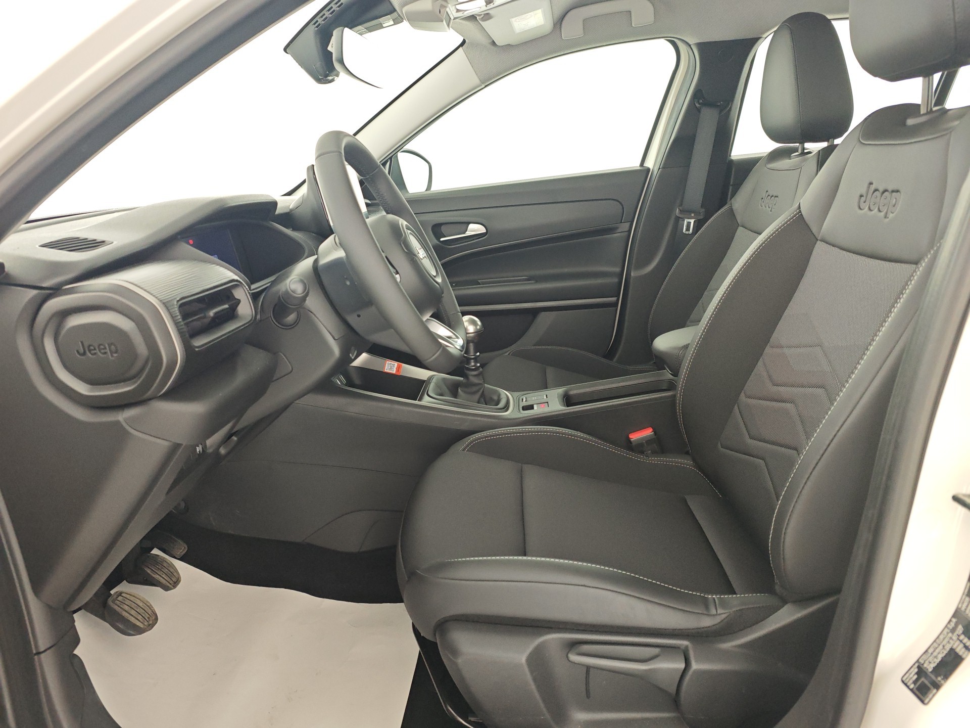 
								Jeep Avenger 1.2 101cv full									