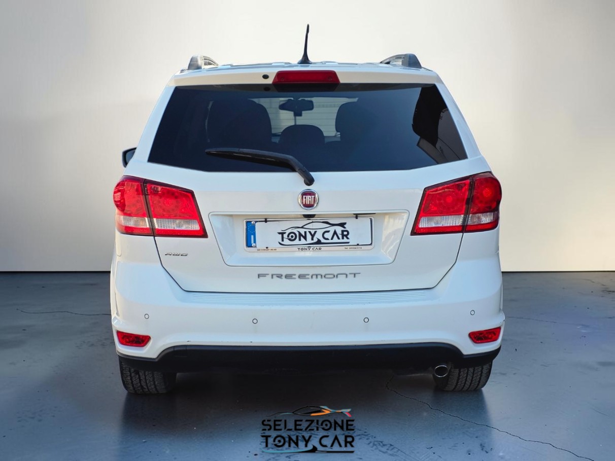 
								Fiat Freemont 2.0 170cv full									